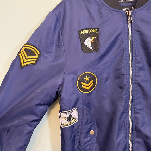 Airborne Fried Denim Bomber Jacket M Blue Flight Airplane Pilot Patches Full Zip - Picture 3 of 9